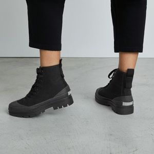 Everlane Canvas Utility Boot
